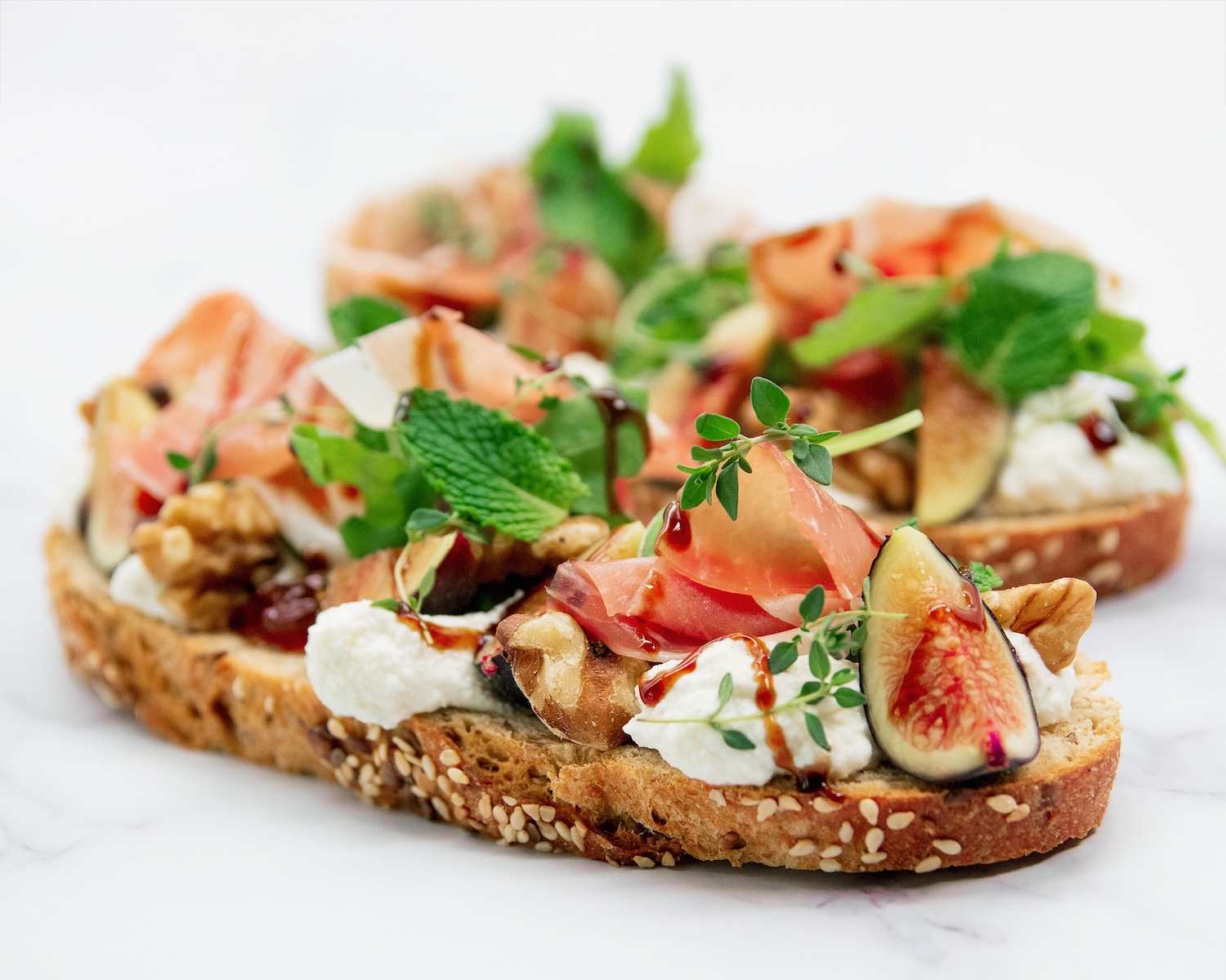 Fig & Prosciutto Tartine Recipe